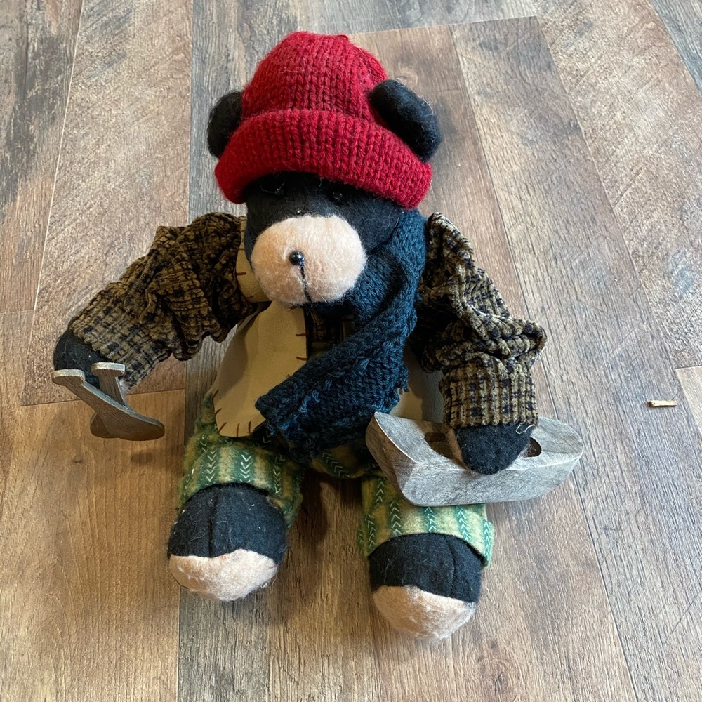 Canoe bear